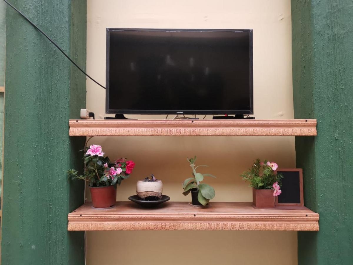 Hostal Гуадалахара Екстериор снимка