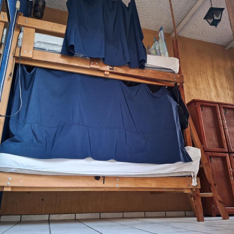 Hostal Гуадалахара Екстериор снимка